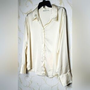Abercrombie Fitch XL Elegant Cream Button-Up Siky Like Blouse W/ Bonus NECKLACE